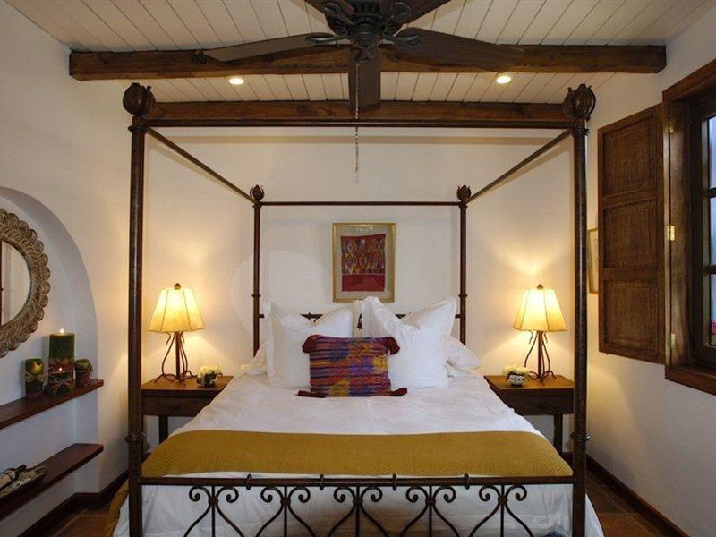 Casa Encantada By Porta Hotels Antigua ภายนอก รูปภาพ