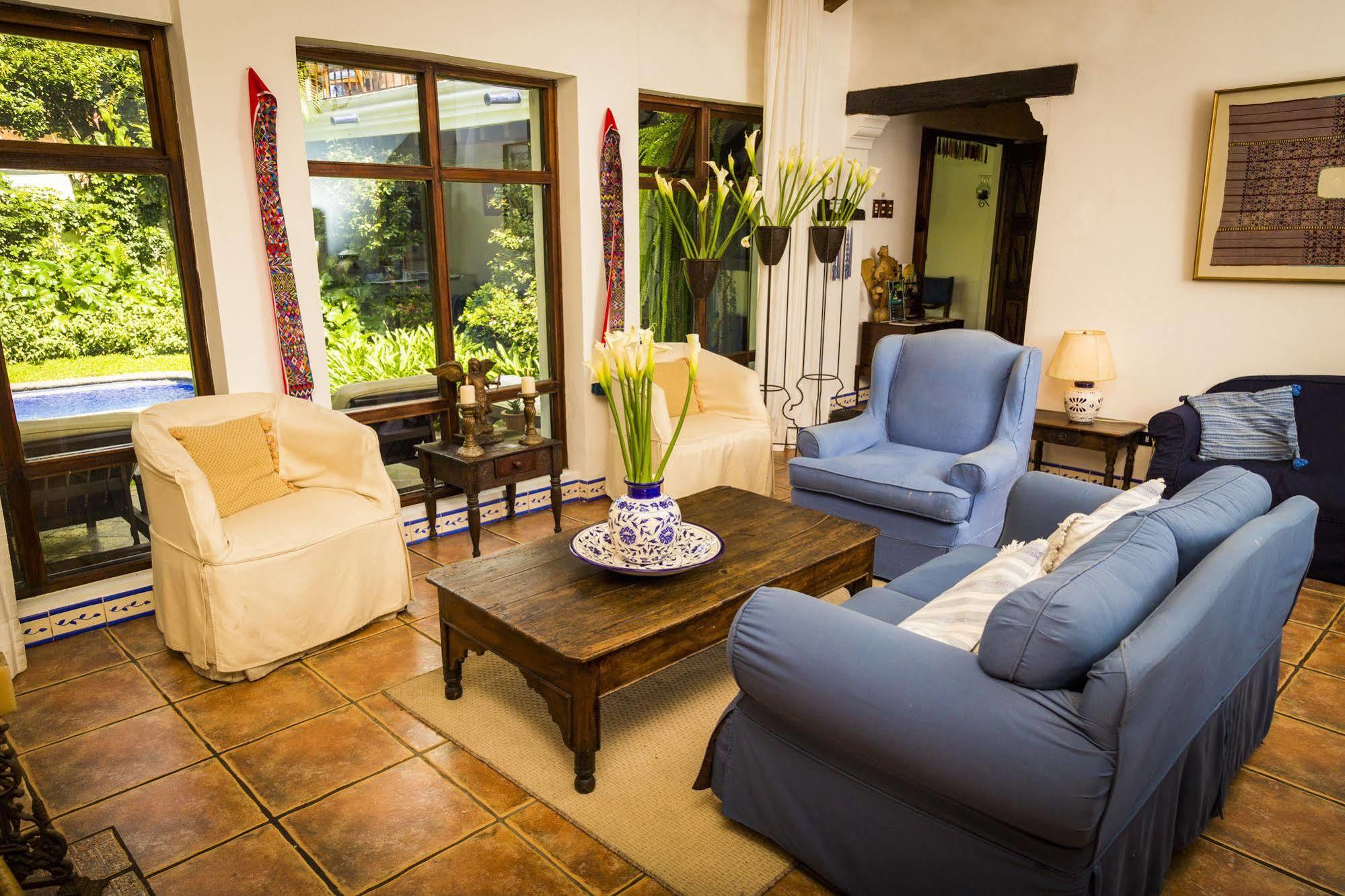 Casa Encantada By Porta Hotels Antigua ภายนอก รูปภาพ